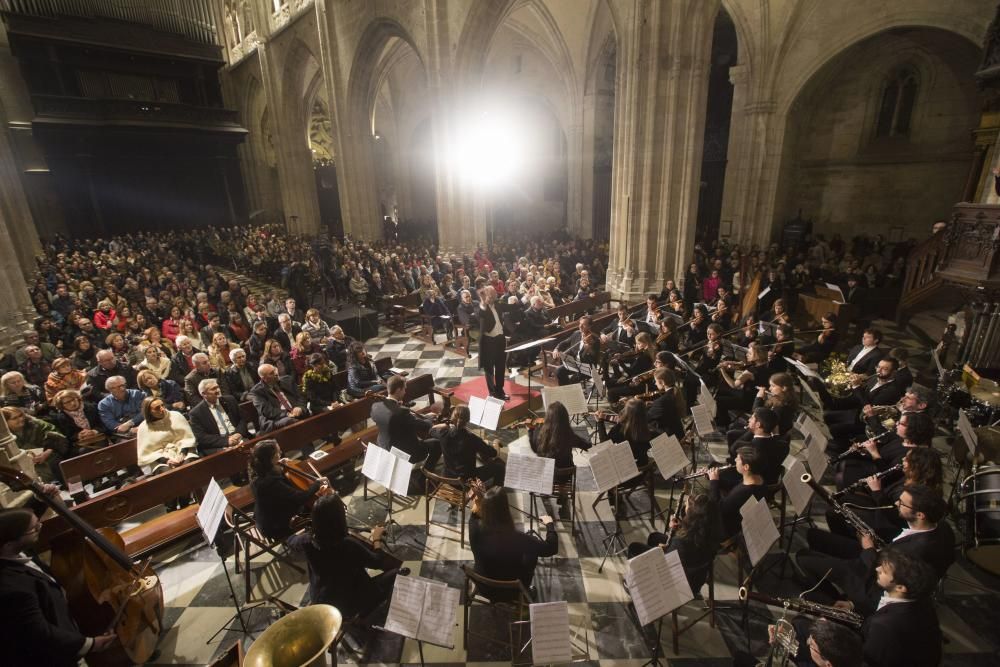 Concierto de Navidad de la orquesta de la Universidad de Oviedo en la Catedral