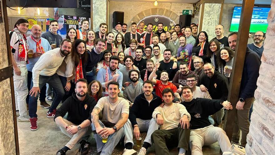 La peña Miguel del Río cumple años con David Barral | LNE