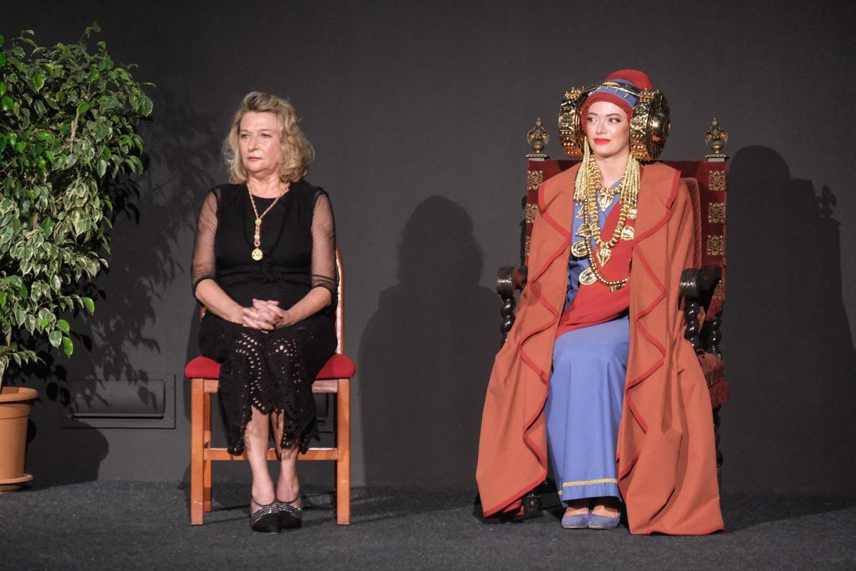 Así ha sido la Gala de entrega de las distinciones de honor de la Real Orden de la Dama en Elche Así ha sido la Gala de entrega de las distinciones de honor de la Real Orden de la Dama en Elche