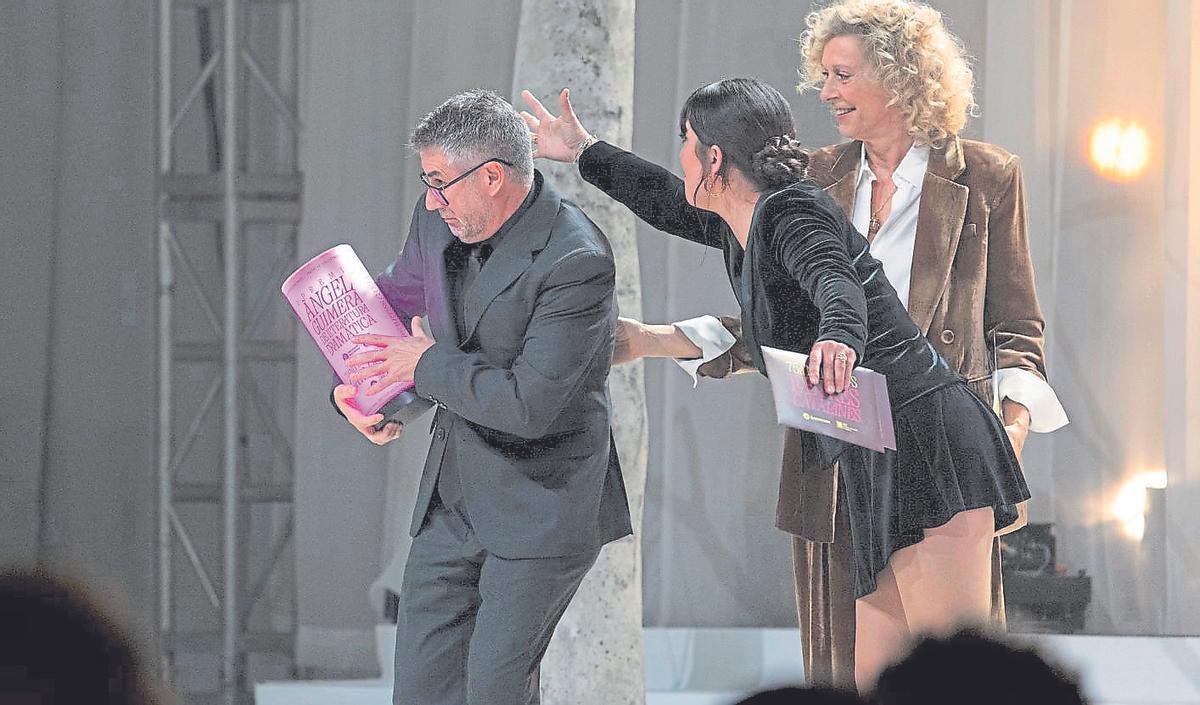 Josep Ramon Cerdà obtiene el Premi Àngel Guimerà por la obra ‘La segona línia’