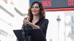 Isabel Díaz Ayuso (46 años): Voy al gimnasio a las 8 de la mañana para entrenamientos de fuerza. Antes corría 10 kilómetros diarios mientras repasaba los discursos