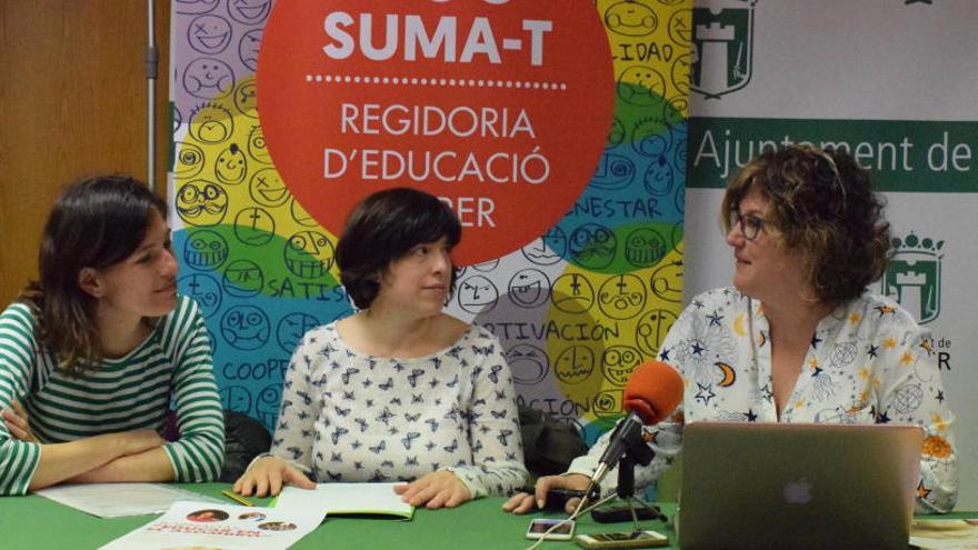 La edil de Educación con las dos representantes de Brotando