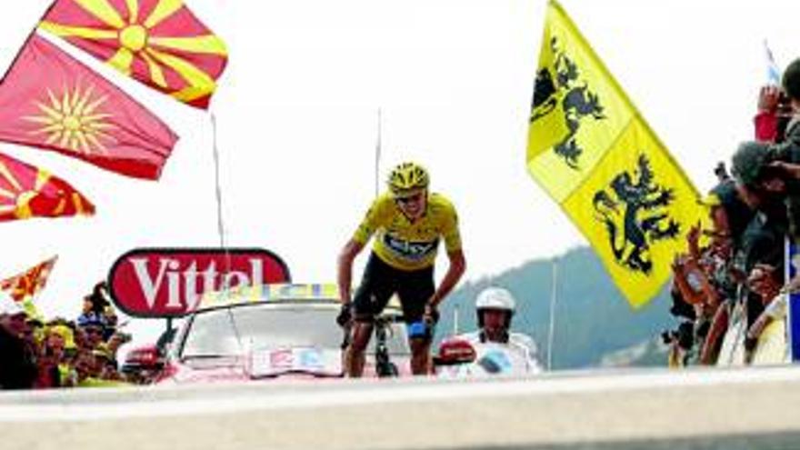 Froome se exhibe en el Ventoux