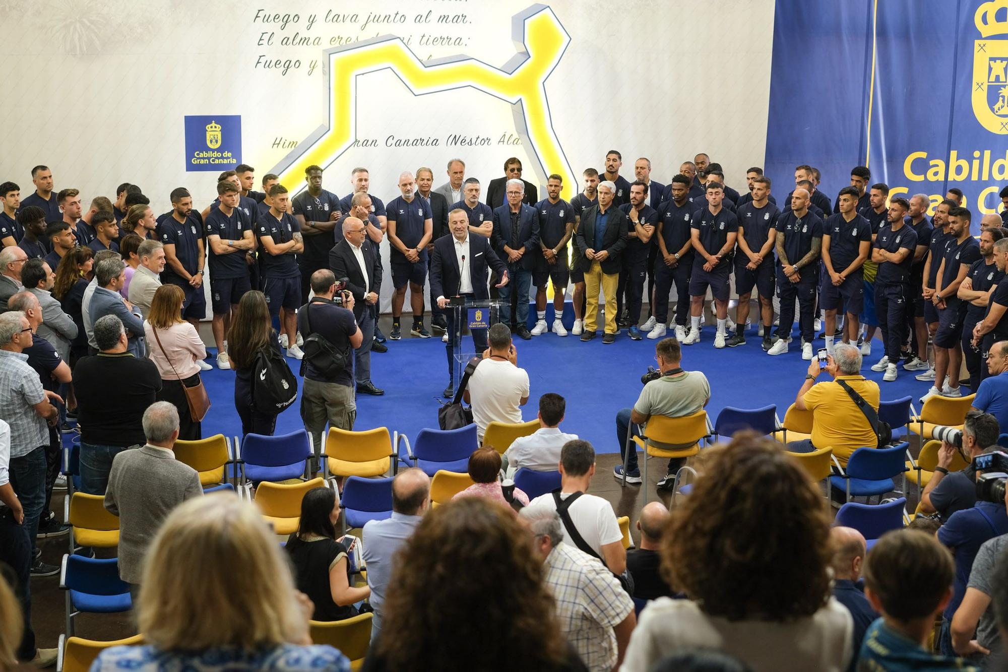 El Cabildo de Gran Canaria recibe la UD Las Palmas tras el ascenso
