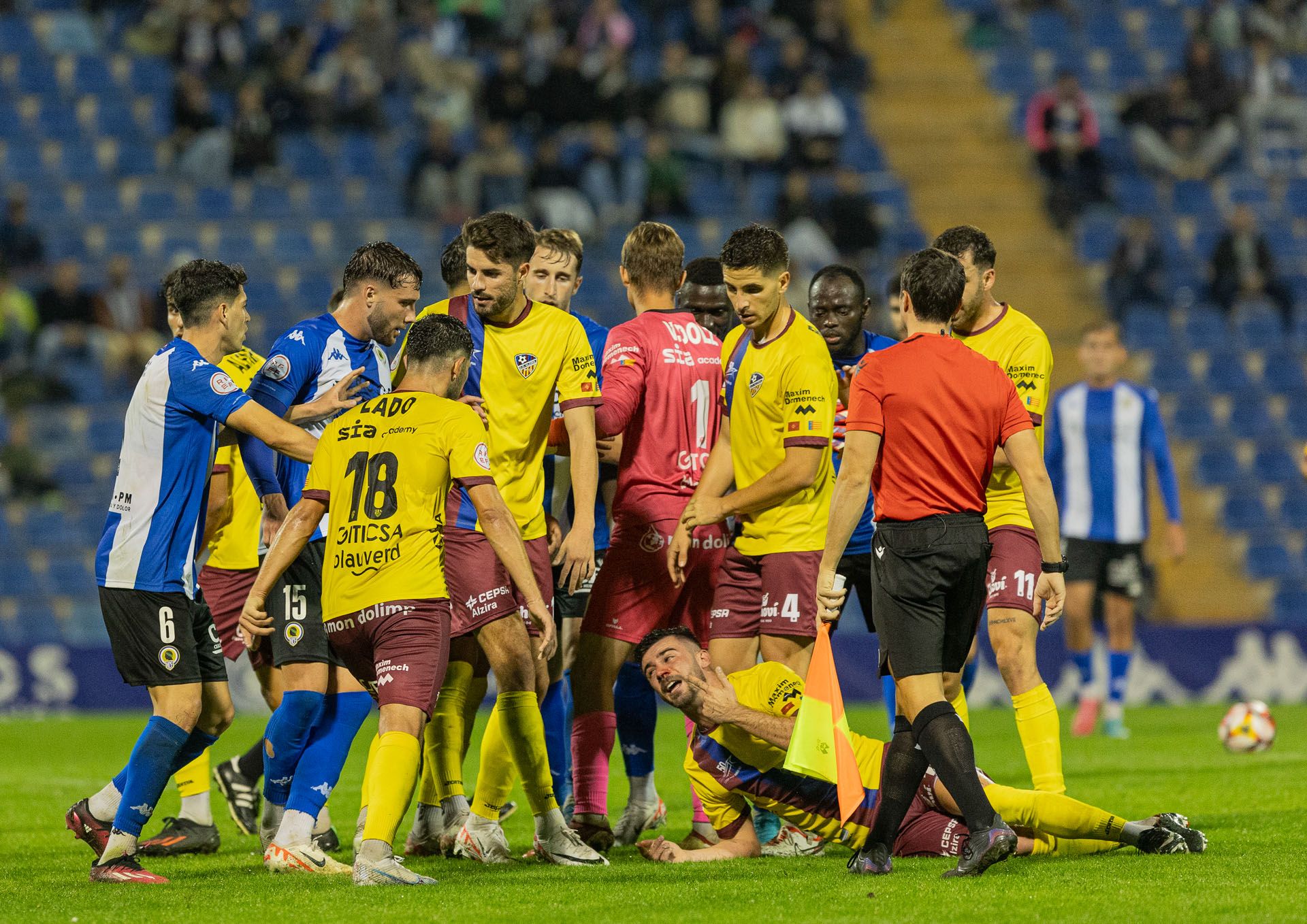 Hércules - Alzira  (1-1): Las mejores fotos primer empate del Hércules en el Rico Pérez