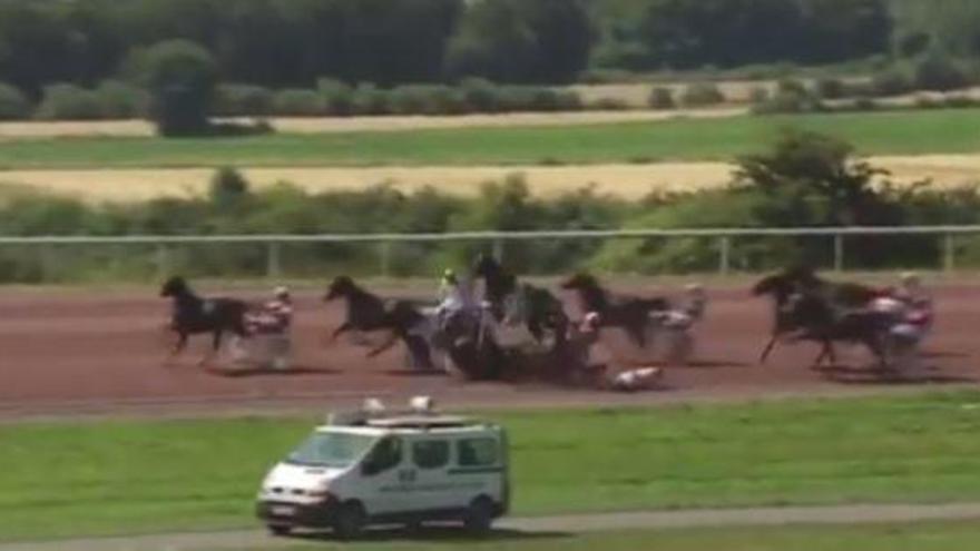 Videosecuencia del accidente en el que se ha visto envuelto hoy Biel Pou en Amiens.