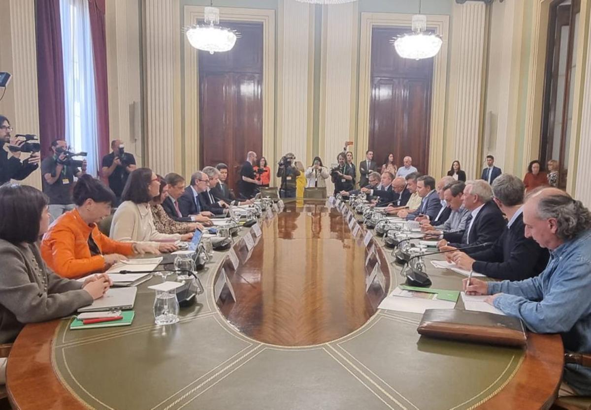 Momento del último encuentro de representantes de las cooperativas españolas con el ministro Luis Planas.