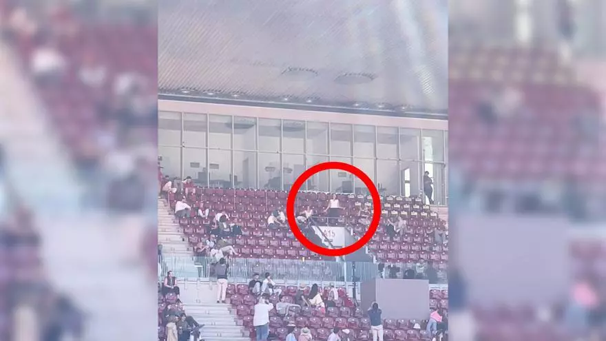 Apagón en el Mutua Madrid Open: una mujer canta desde las gradas y el público se une