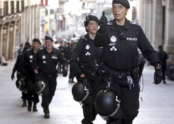 Desalojo de los indignados acampados en la Puerta del Sol y el Paseo del Prado