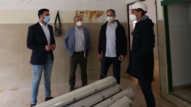 Un momento de la visita a la EPA. | TORTAJADA