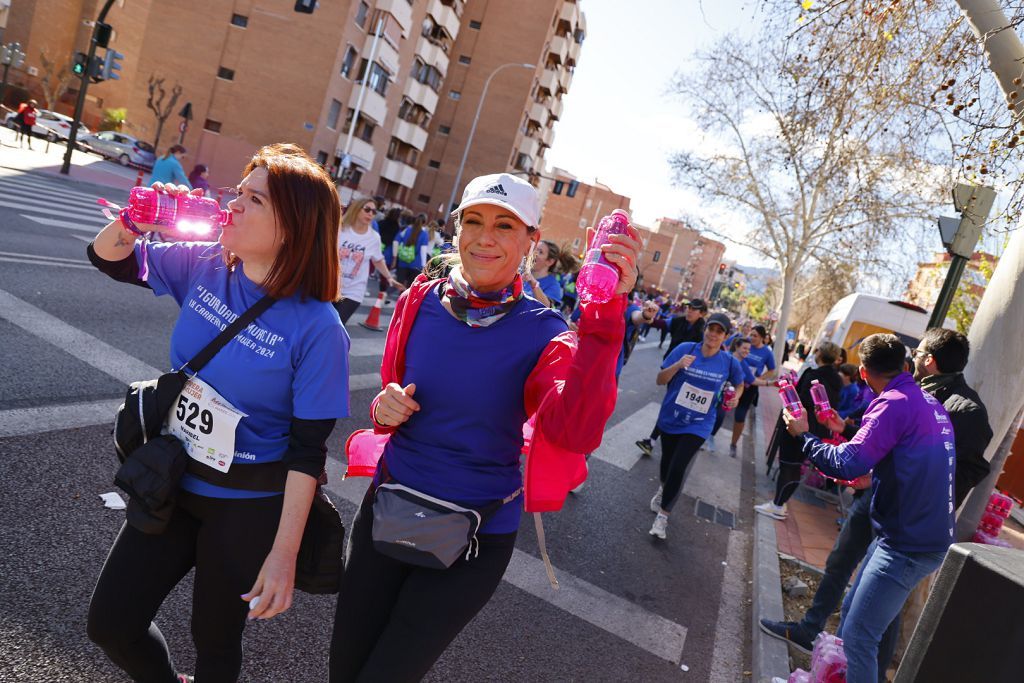 Imágenes del recorrido de la Carrera de la Mujer: avenida Pío Baroja y puente del Reina Sofía (II)