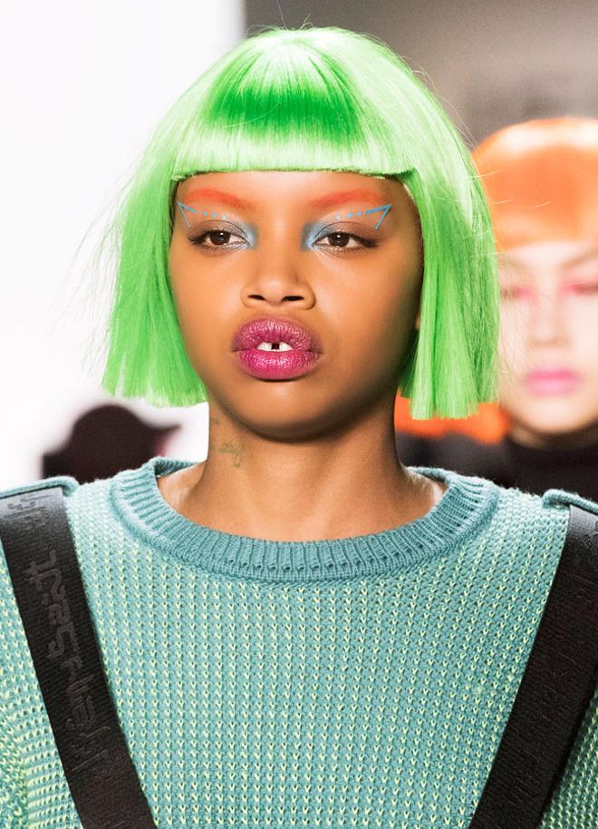 Maquillaje del desfile de Jeremy Scott en la NYFW