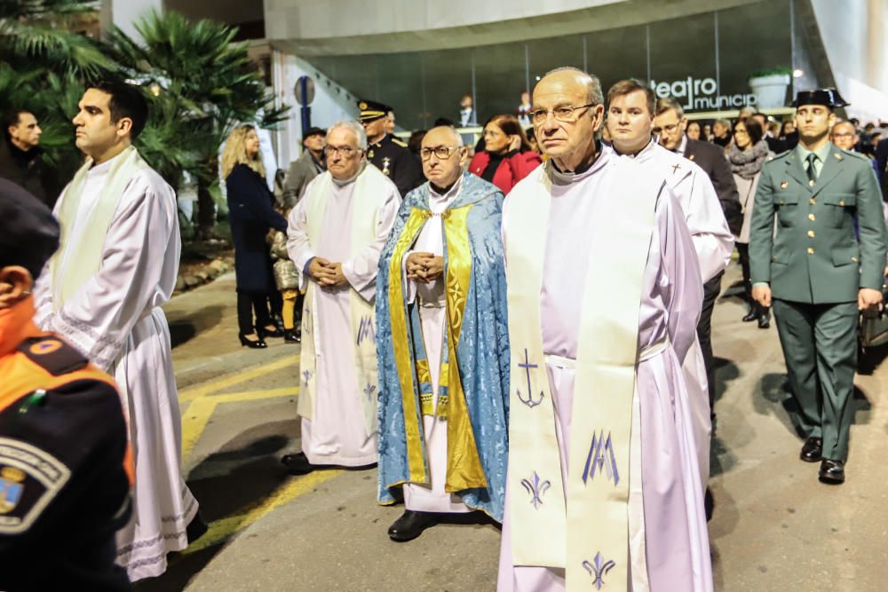 Las fiestas patronales culminan con la misa y procesión en honor a la Inmaculada Concepción en Torrevieja