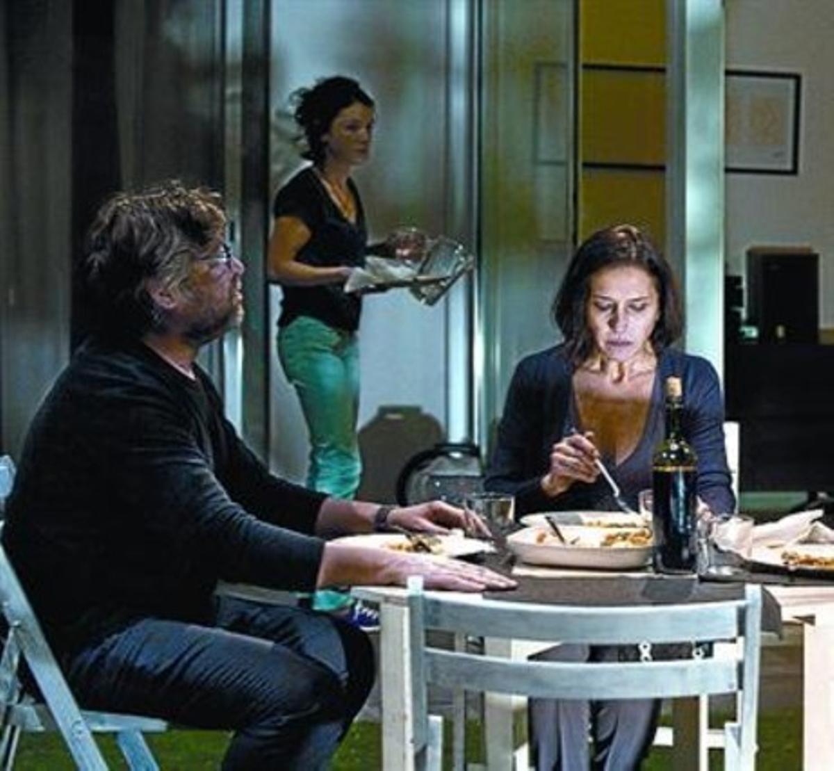 Arquillué i Mallol, amb Ulldemolins al fons, en una escena.