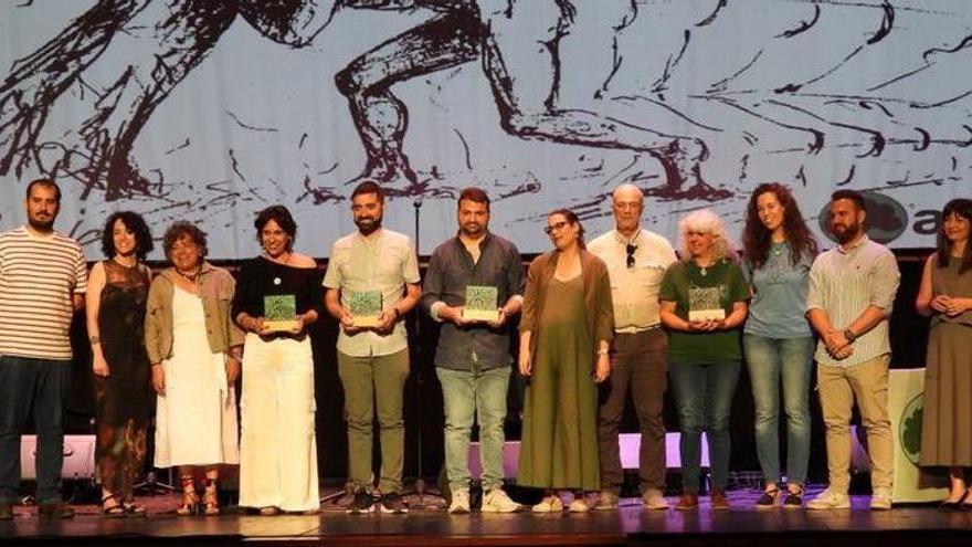 Los Premios Adenex distinguen en Extremadura a proyectos de ciencia, folclore y renaturalización