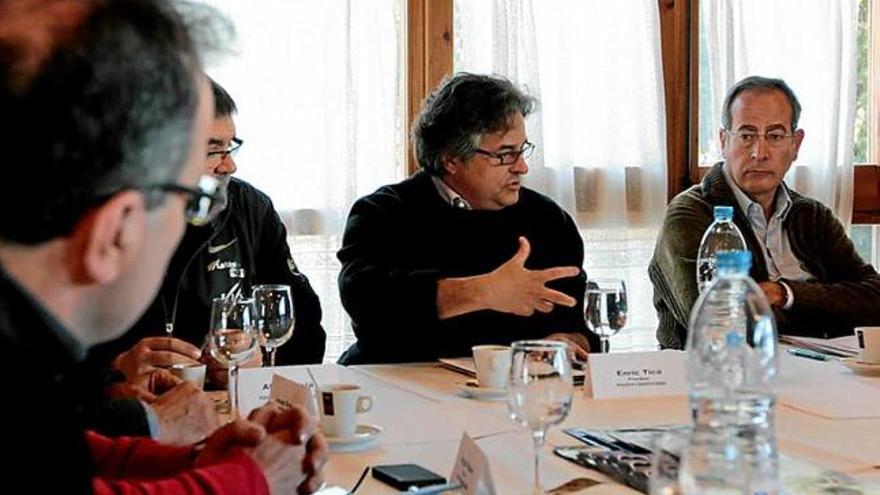 Una reunió a la Molina entre Ferrocarrils i els empresaris cerdans