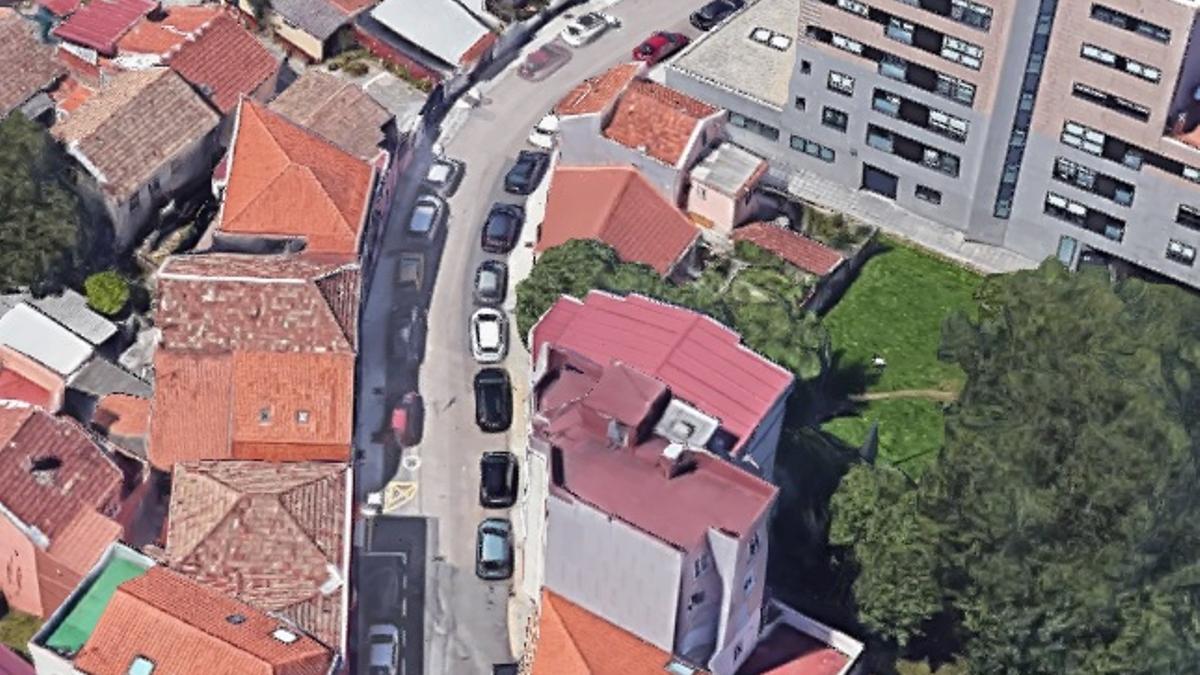 La fiesta ilegal fue en un piso de la viguesa Calle Rola.