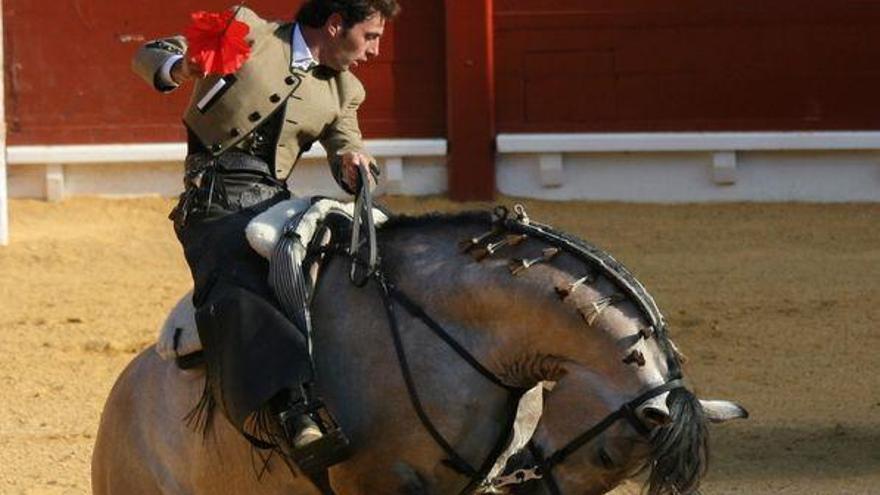 Andy Cartagena será baja en la tarde de rejones