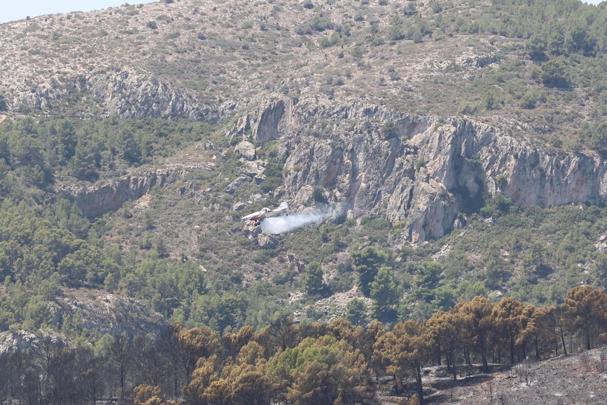 Galería de imágenes: Estabilizan el incendio del Desert