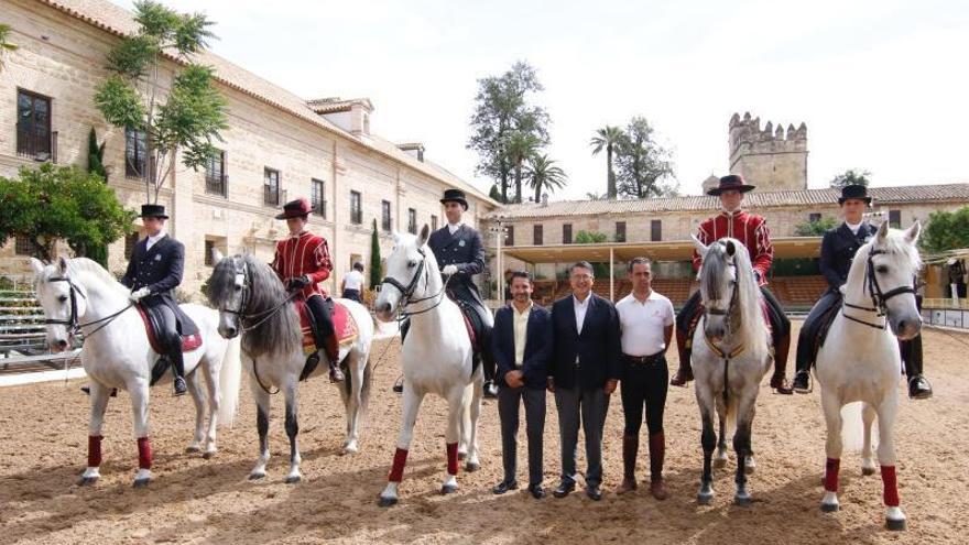 La Escuela de Equitación Lípica presenta su espectáculo en Caballerizas Reales
