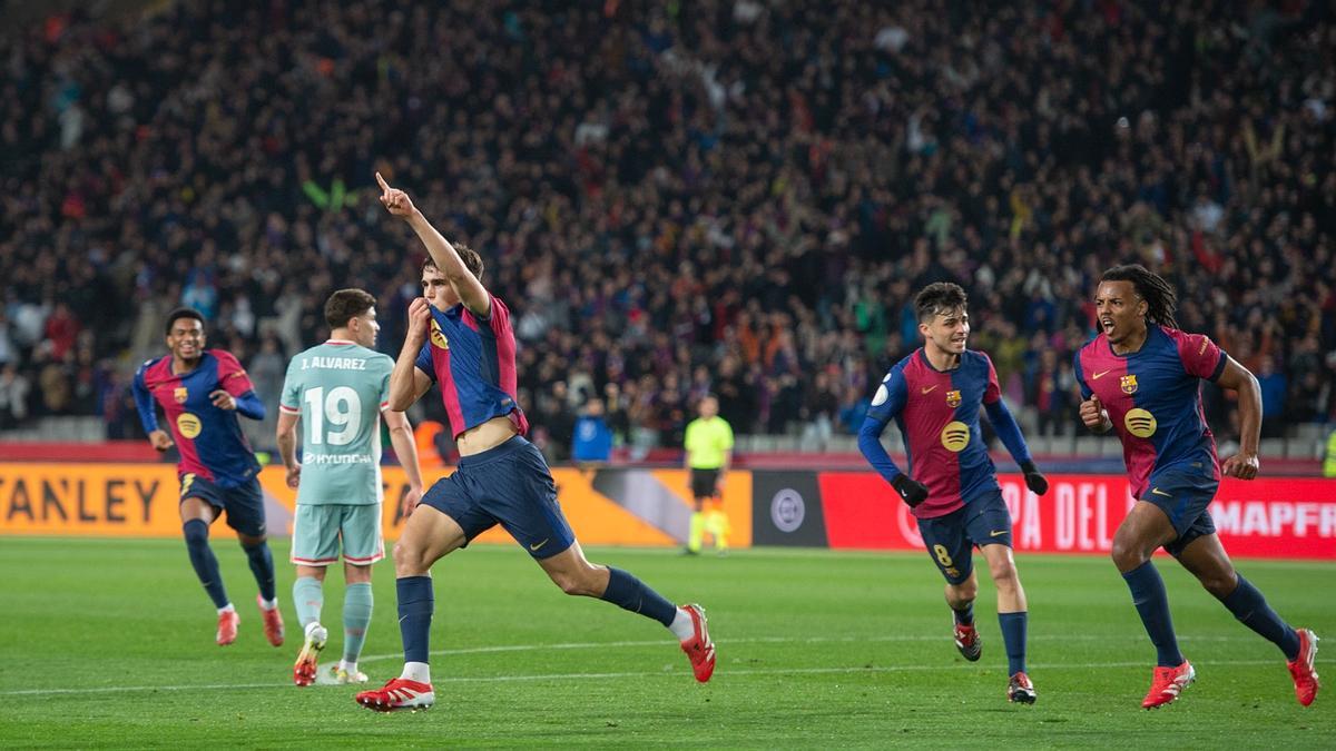Cubarsí celebra su gol frente al Atlético, el primero como profesional.