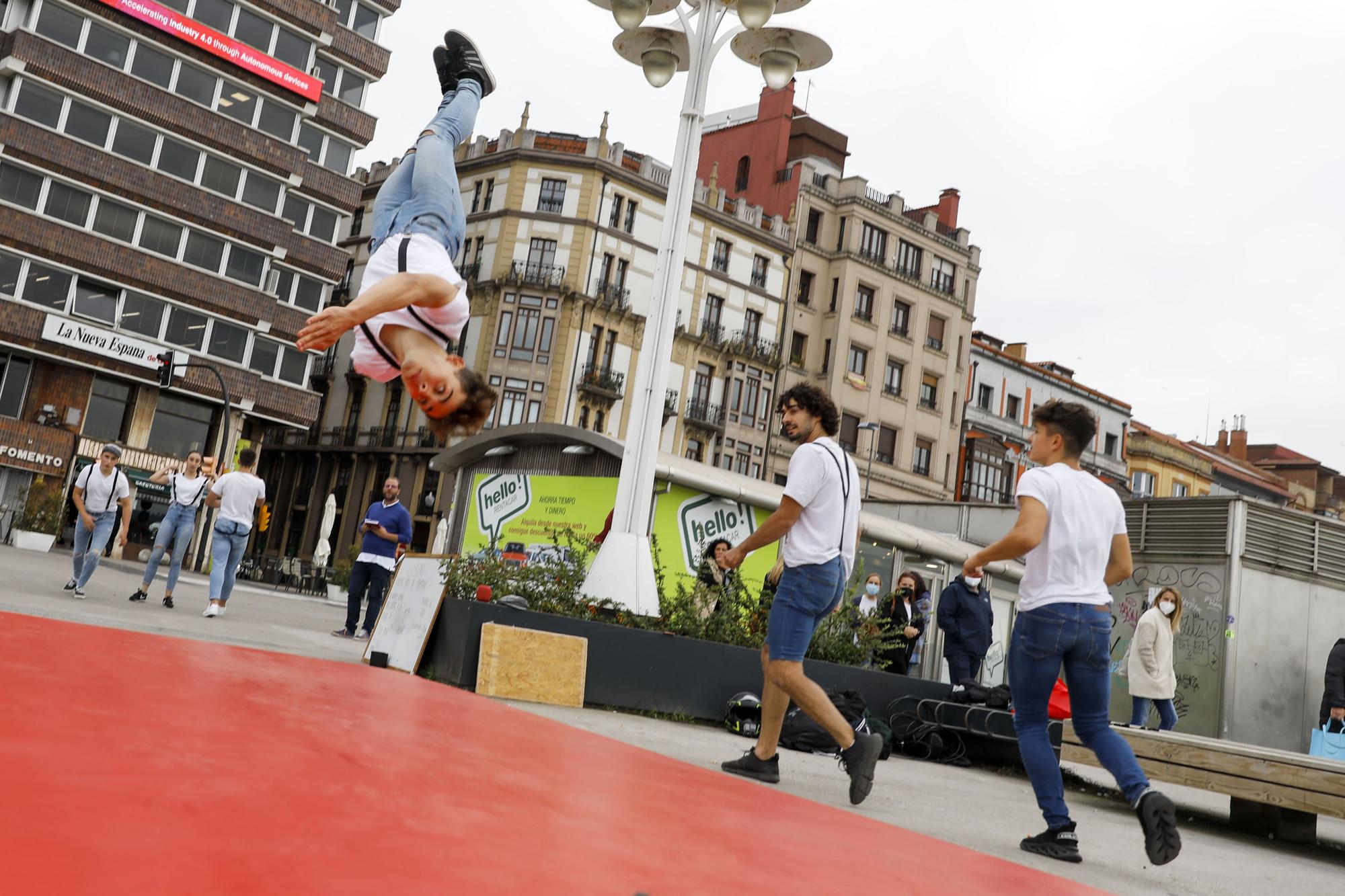 Exhibición de gimnasia acrobática en Fomento