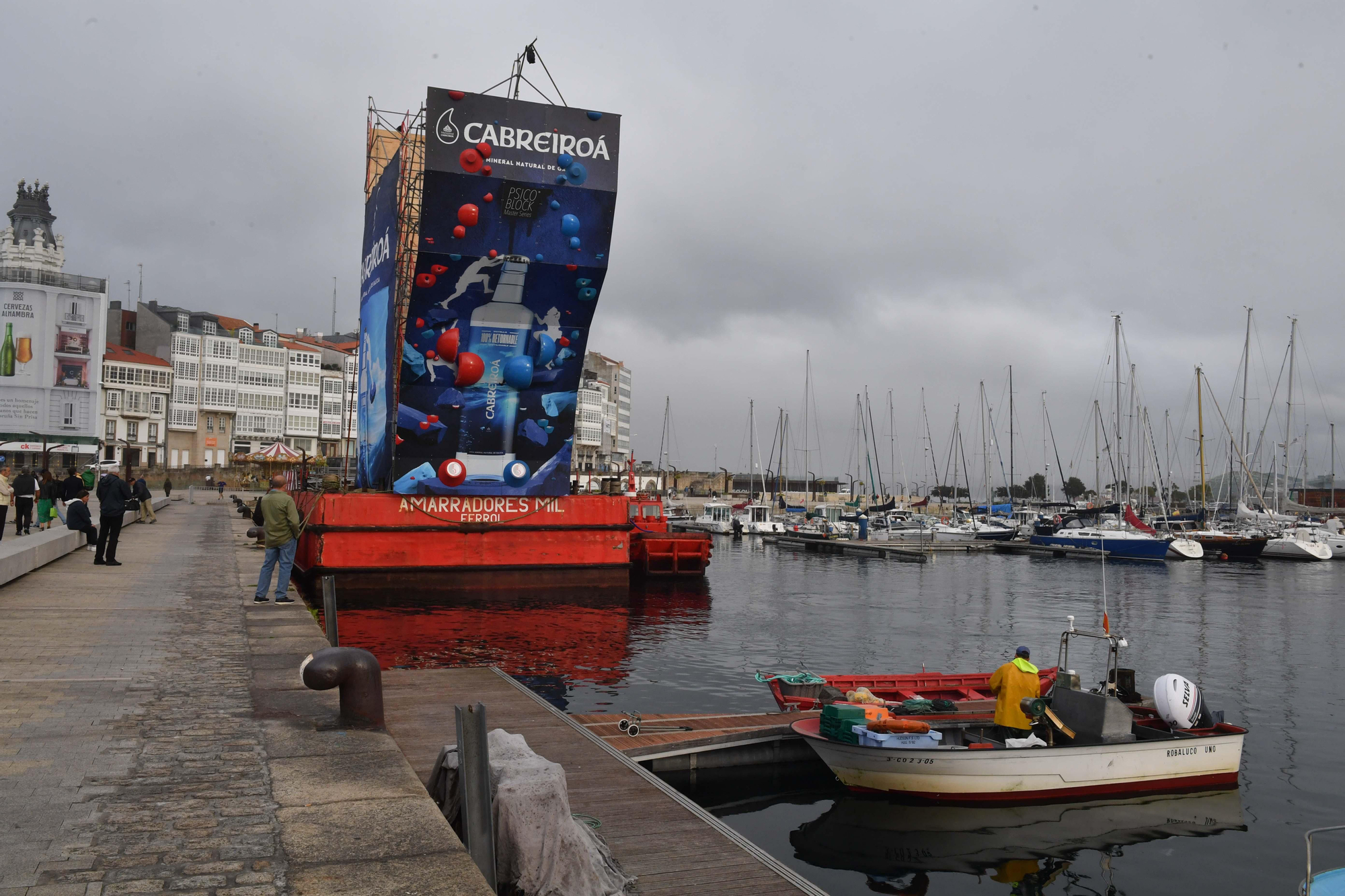 Montaje de Street Games A Coruña en O Parrote y la Marina