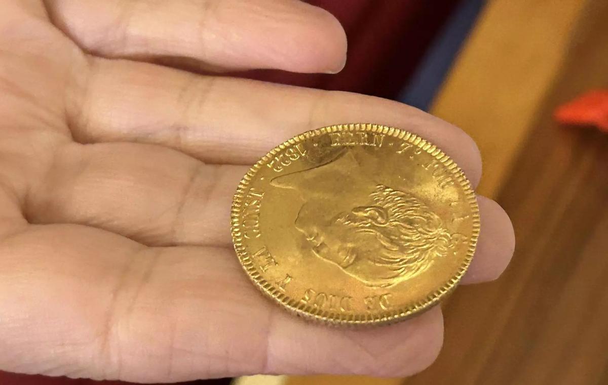 Una de las monedas del Tesoro de Villanueva robado, acuñada en 1822.