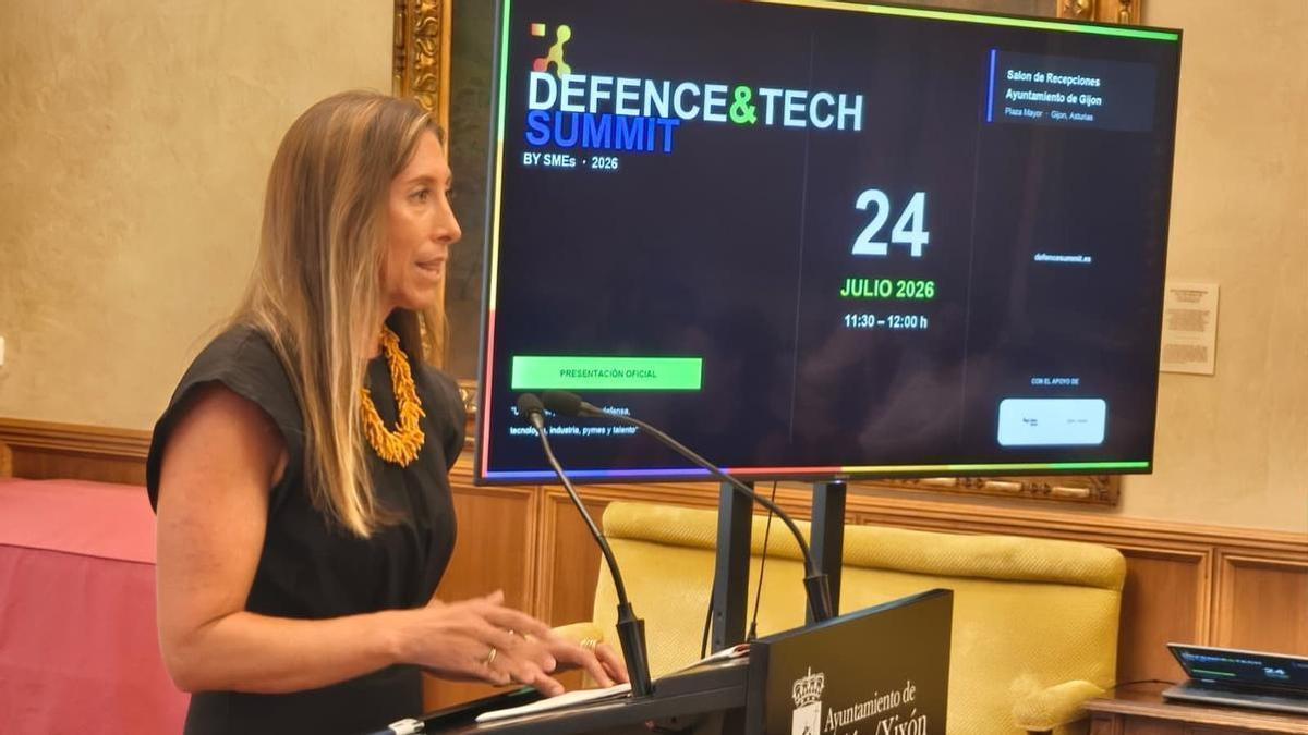 Ángela Pumariega, este viernes en el Ayuntamiento, la presentación de unas jornadas.