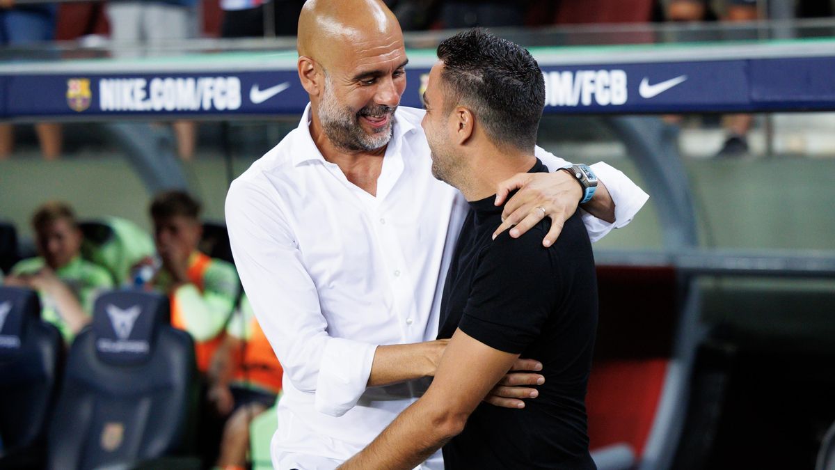 Xavi y Guardiola no disimulan su interés mutuo por Bernardo Silva