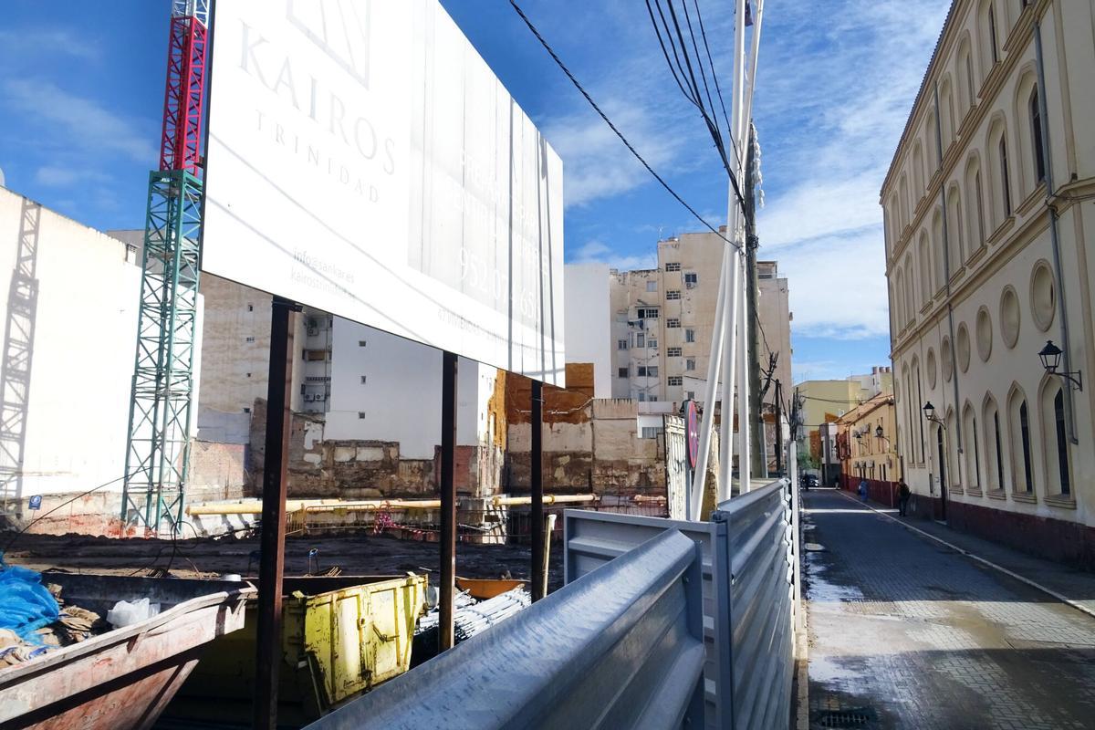 Obras de un hotel de Radisson RED en la calle Trinidad de Málaga y apartamentos turísticos en la calle Empedrada
