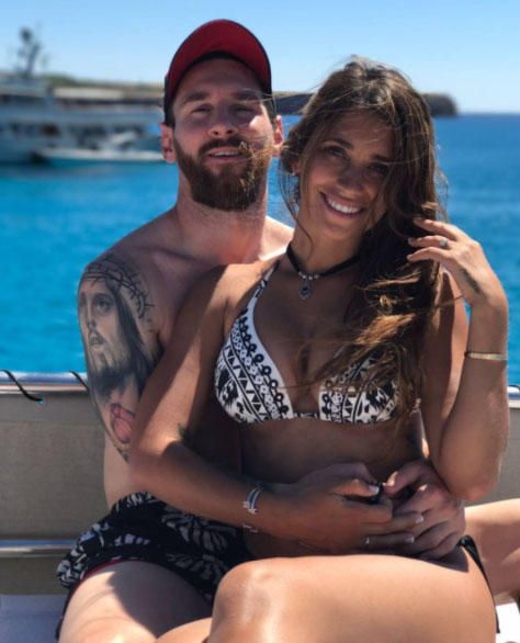 Messi y su pareja.
