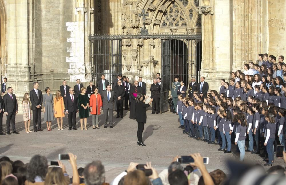 Premios Princesa de Asturias: Llegada de la Familia Real a Oviedo