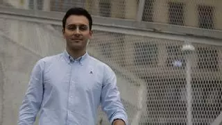 Alfonso Carballal, el médico residente en Cabueñes que se ha convertido en el mejor tutor del MIR del noroeste de España: "Alegría e ilusión, no hay otra forma de enfocar el examen"