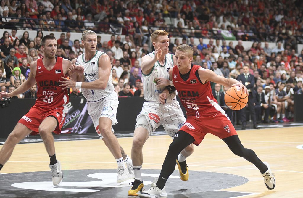 Todas las imágenes de la semifinal de la Supecopa entre el UCAM Murcia y el Unicaja