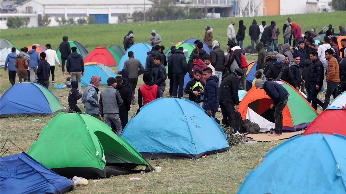 zentauroepp47652098 diavata  greece   25 03 2019   refugees and migrants remain 190406175531