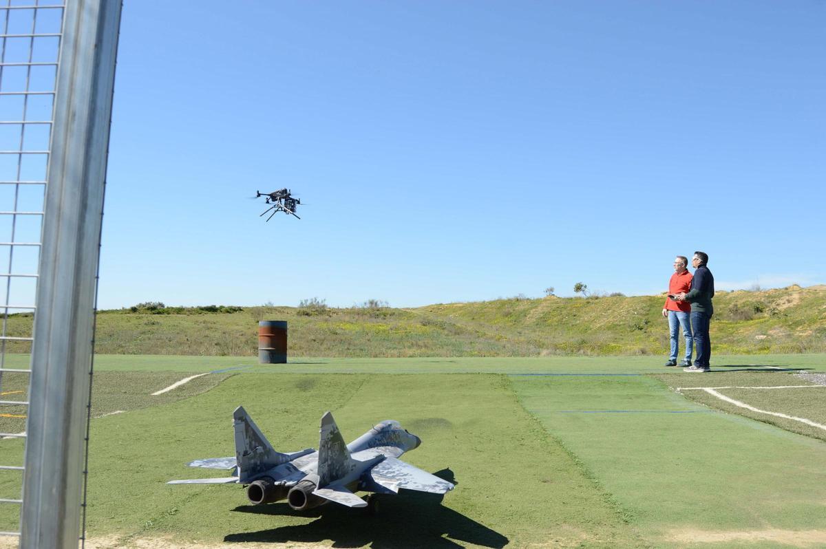 Reminlaser es el primer sistema de Espectrometría de Plasmas Inducidos por Láser (LIBS) aerotransportado capaz de adquirir y transmitir espectros geolocalizados en tiempo real