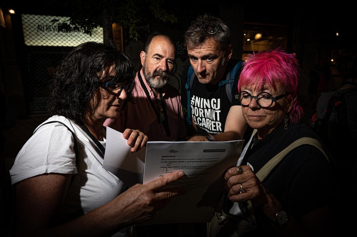 Arrels recuenta a las personas durmiendo en la calle en Barcelona