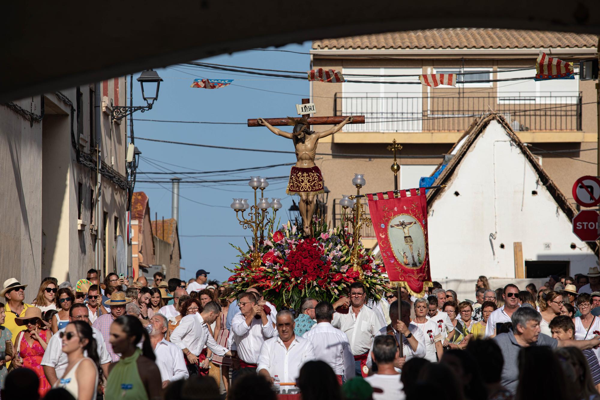 Así ha sido la romería en barca del Cristo de la Salud de El Palmar