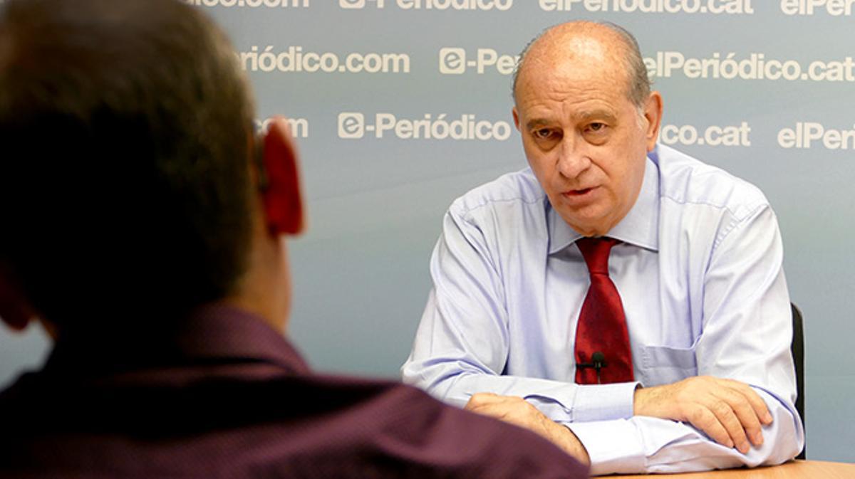 El polític del PP parla de la seva etapa com a ministre de l’Interior.