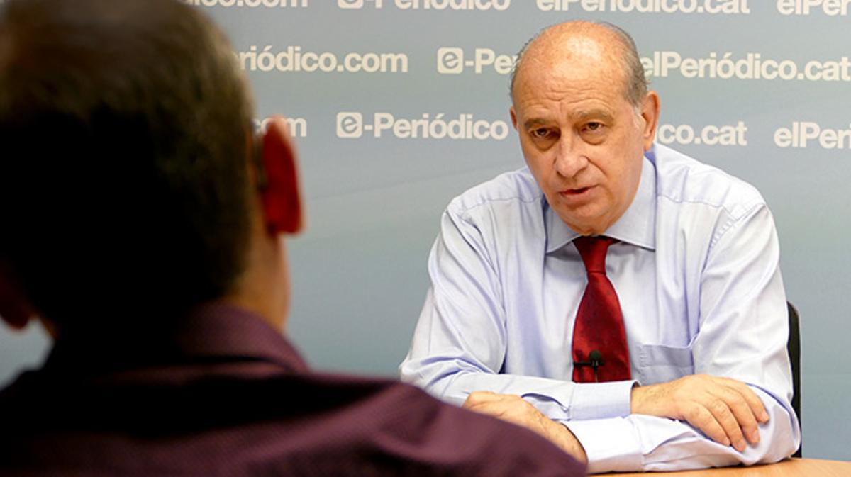 El político del PP, habla de su etapa como Ministro del Interior.