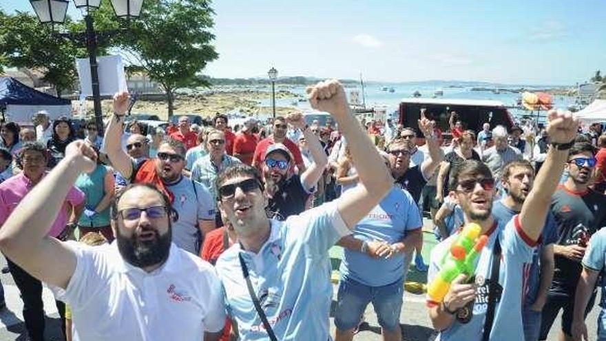 Un momento de la fiesta que se vivió ayer en A Illa. // Iñaki Abella