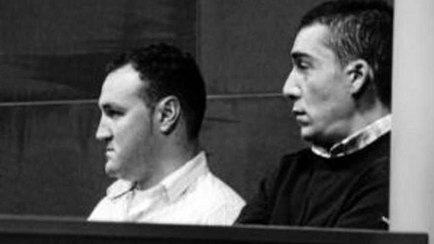 Condenan a cuatro años de cárcel a los dos acusados del crimen del Bloque C