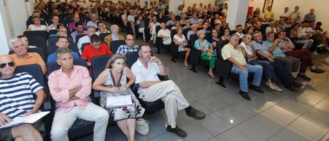 Asistentes a la jornada, que celebró el pasado lunes el Club LA PROVINCIA, sobre el uso residencial en zona turística.