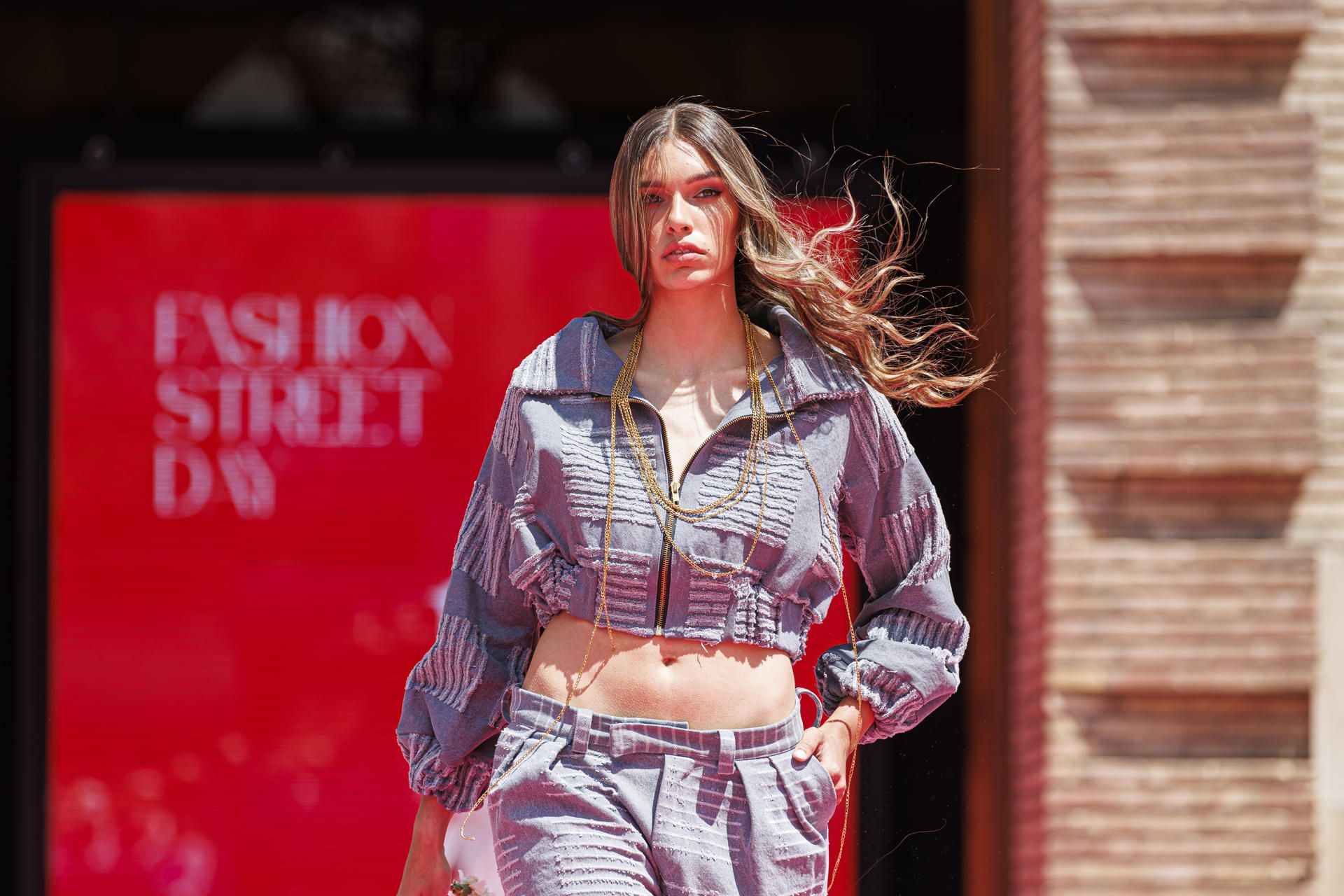 EN IMÁGENES | La Aragón Fashion Week toma la plaza del Pilar