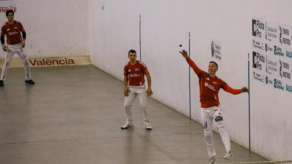 Alejandro, Hilari i Salva, finalistes del Mestres