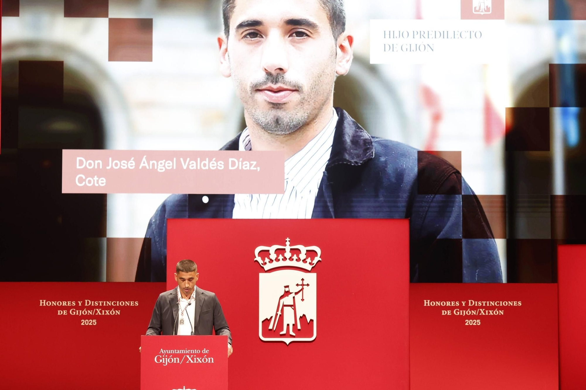 La entrega de medallas y distinciones de Gijón, en imágenes