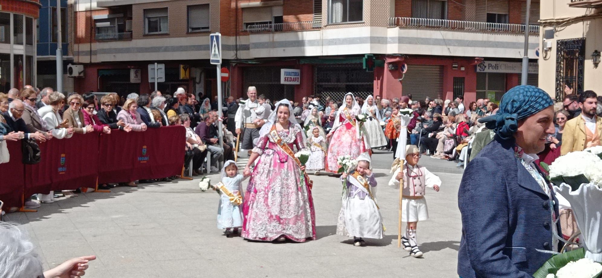 Ofrenda de flores de las fallas de Sedaví aplazada por la lluvia