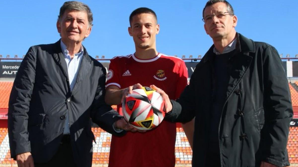 Godoy, presentado en el Nàstic