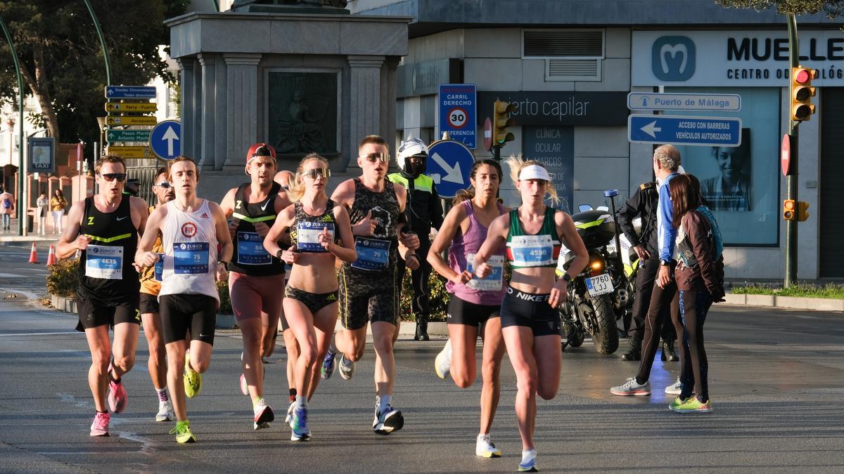 Las imágenes de la Zurich Maratón de Málaga